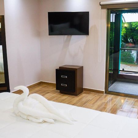 Apartamentos Michael ปาเลงเก ภายนอก รูปภาพ